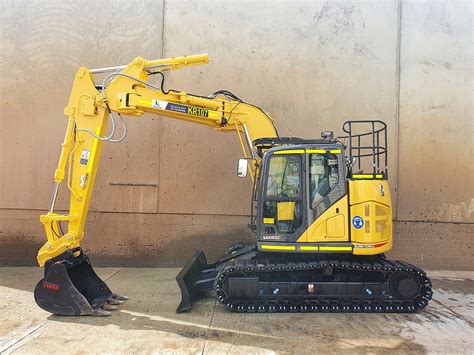 offset excavator digger